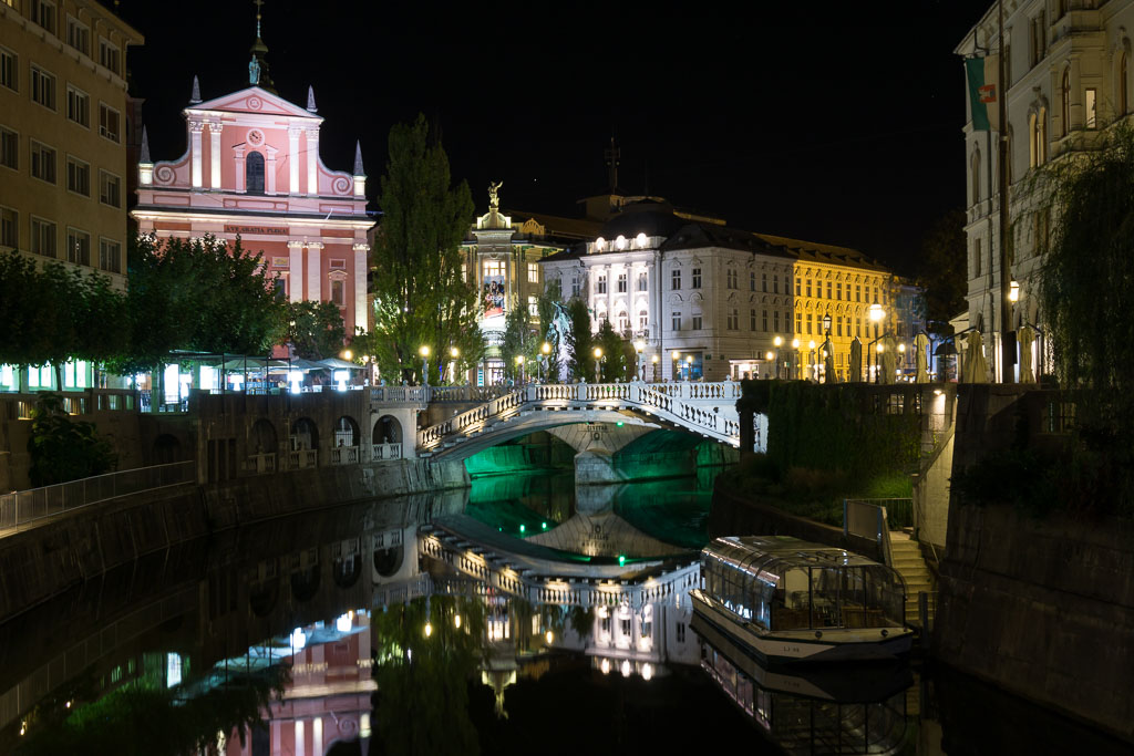 The Triple Bridge at night, Ljubljana, Slovenia, The Two Drifters www.thetwodrifters.net