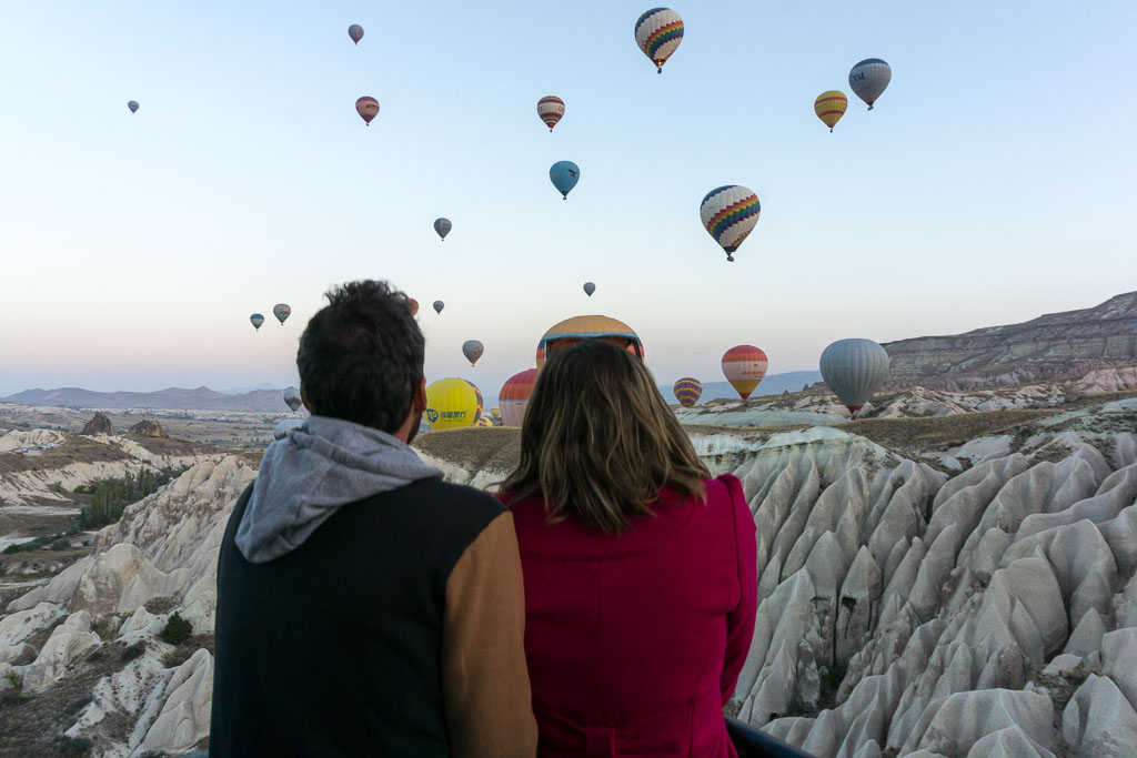 Admiring the Balloons, Balloons 3, Hot Air Balloon Ride, Cappadocia, The Two Drifters, www.thetwodrifters.net